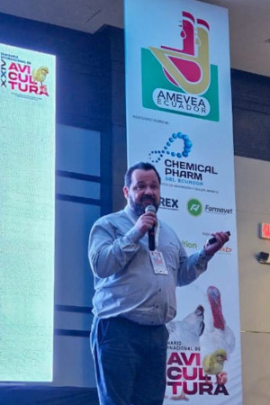 Speaker at XXIV International Poultry Seminar in Ecuador